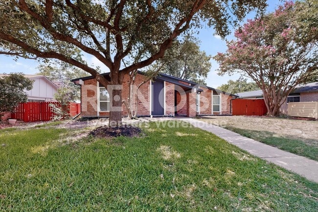 property at 1527 Cherokee Trail