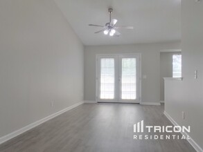112 Sandpine Cir in Columbia, SC - Building Photo - Building Photo