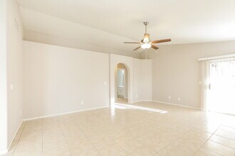 7056 W Eva St in Peoria, AZ - Building Photo - Building Photo