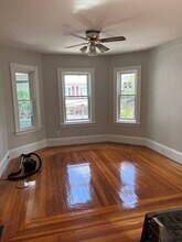 16 Sullivan Rd, Unit 1 in Cambridge, MA - Foto de edificio - Building Photo