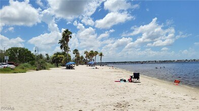 5638 Riverside Dr in Cape Coral, FL - Building Photo - Building Photo