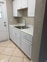 2750 Pierce St in Hollywood, FL - Foto de edificio - Building Photo