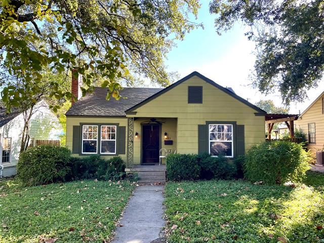 4113 Curzon Ave in Fort Worth, TX - Foto de edificio