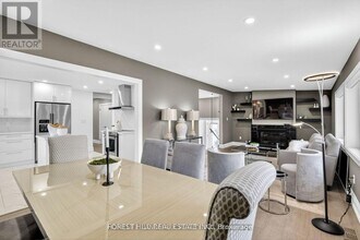 9 Tadcaster Pl in Toronto, ON - Building Photo - Building Photo