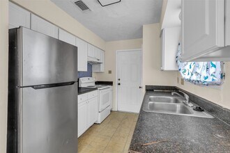 4830 Hickorygate Dr in Spring, TX - Building Photo - Building Photo