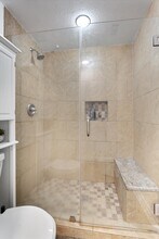 1910 Robbins Pl in Austin, TX - Building Photo - Building Photo