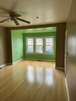 2521 N Linder Ave, Unit 1 in Chicago, IL - Building Photo