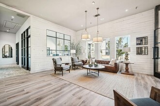 Mayhill Crossing in Denton, TX - Building Photo - Building Photo