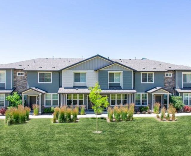 Parc on Center Apartments & Townhomes in Orem, UT