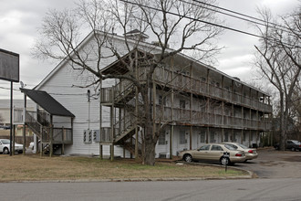 Rivergate Quarters in Goodlettsville, TN - Building Photo - Building Photo