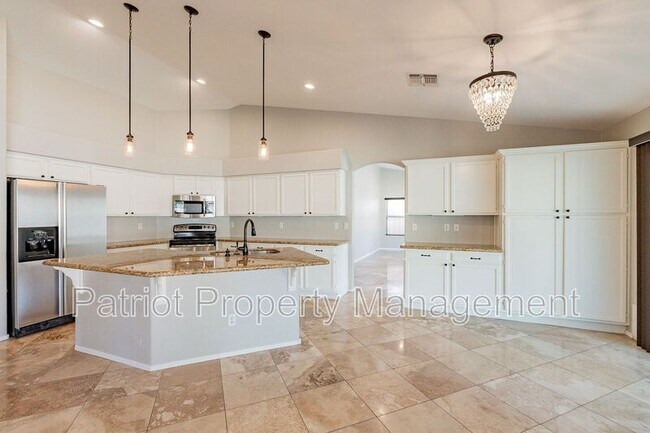 property at 4704 E Villa Maria Dr