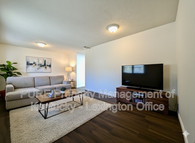 207 Mt Vernon Rd in Berea, KY - Building Photo - Building Photo