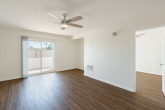 San Katrina in Carlsbad, CA - Foto de edificio - Interior Photo