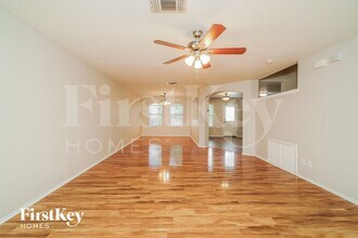 10115 Red Iron Creek in Converse, TX - Building Photo - Building Photo