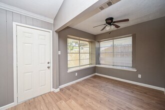 5035 Court Rd in Houston, TX - Building Photo - Building Photo
