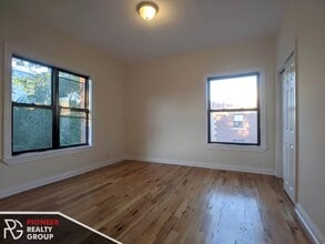 822 W Waveland Ave, Unit 1 in Chicago, IL - Foto de edificio - Building Photo