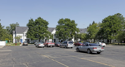 Heritage Place of Lake Orion in Lake Orion, MI - Building Photo - Building Photo