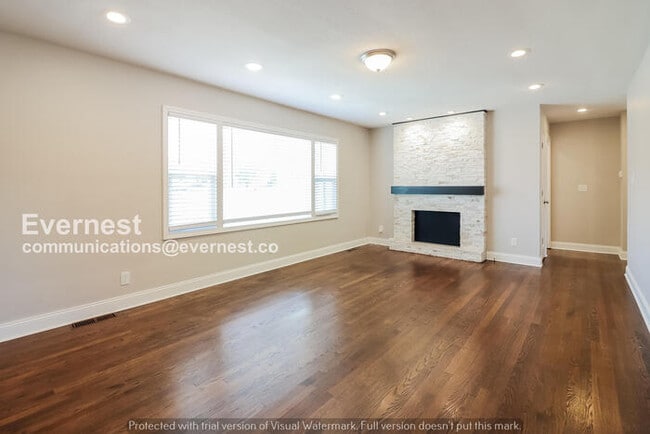 7624 Nall Ave in Prairie Village, KS - Building Photo - Building Photo