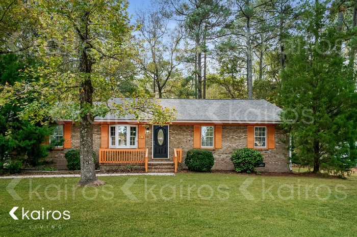 401 Essex Rd in Nashville, NC - Building Photo