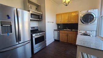 476 Gregory Ave, Unit 3 Apartments