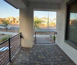 717 Pickled Pepper Pl in Henderson, NV - Building Photo - Building Photo