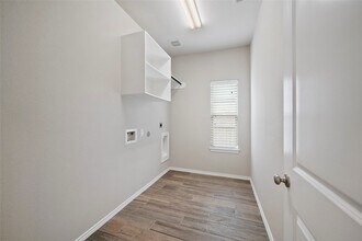 132 Fox Trail Rd in Montgomery, TX - Building Photo - Building Photo