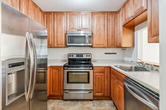 13 W Hill St in Baltimore, MD - Building Photo - Building Photo