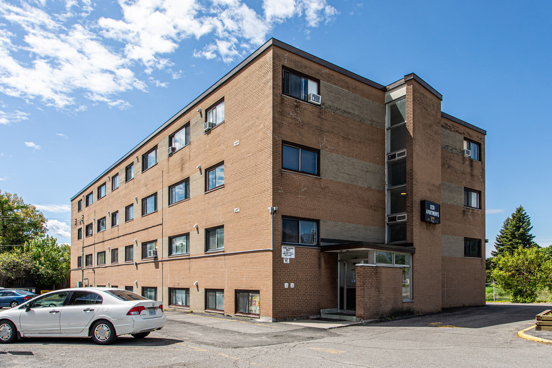 Elta Apartments in Ottawa, ON - Building Photo