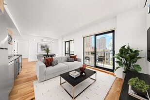 336 E 112th St, Unit 710 in New York, NY - Building Photo