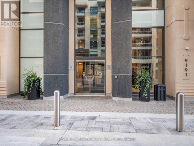 property at 9199 Yonge St