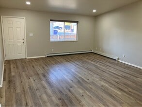 2999 1/4 Pinyon Ave in Grand Junction, CO - Foto de edificio - Building Photo