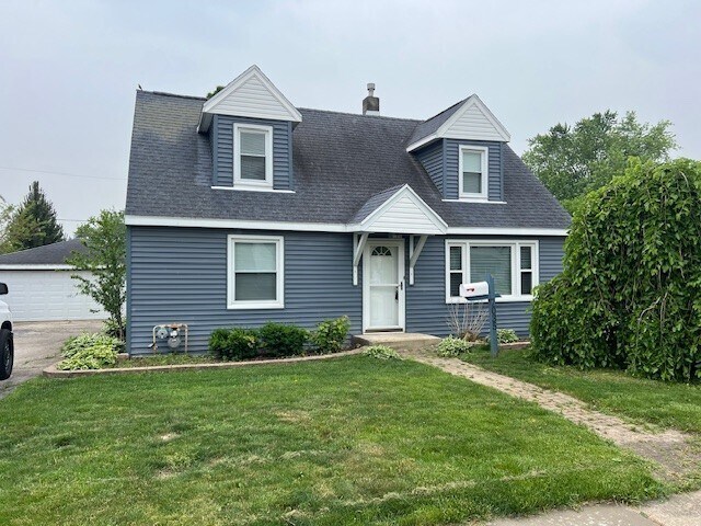 7035 W 115th St in Worth, IL - Building Photo