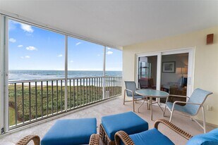 529 NE Plantation Rd in Stuart, FL - Building Photo