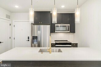 1102 Germantown Ave, Unit 205 in Philadelphia, PA - Building Photo - Building Photo