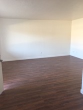 VILLAS AT MILLBROOK in Fresno, CA - Foto de edificio - Building Photo