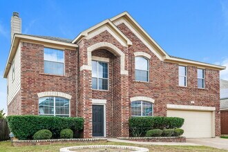 521 Roundrock Ln in Fort Worth, TX - Building Photo - Building Photo