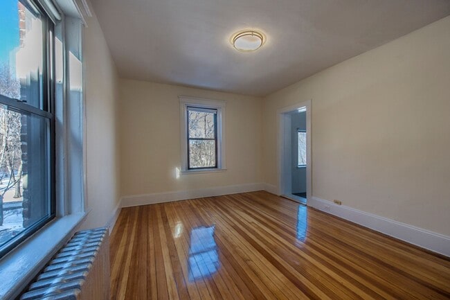 285 St Paul St in Brookline, MA - Building Photo - Building Photo