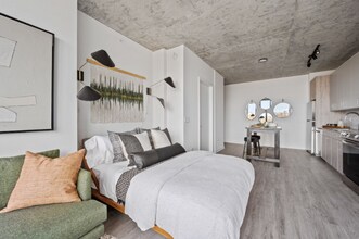 468 W Chicago Ave in Chicago, IL - Building Photo - Building Photo