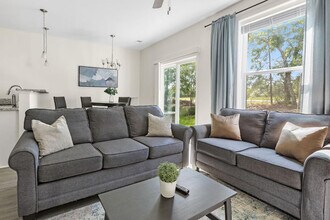 739 Jacobs Millpond Rd in Elgin, SC - Building Photo - Building Photo