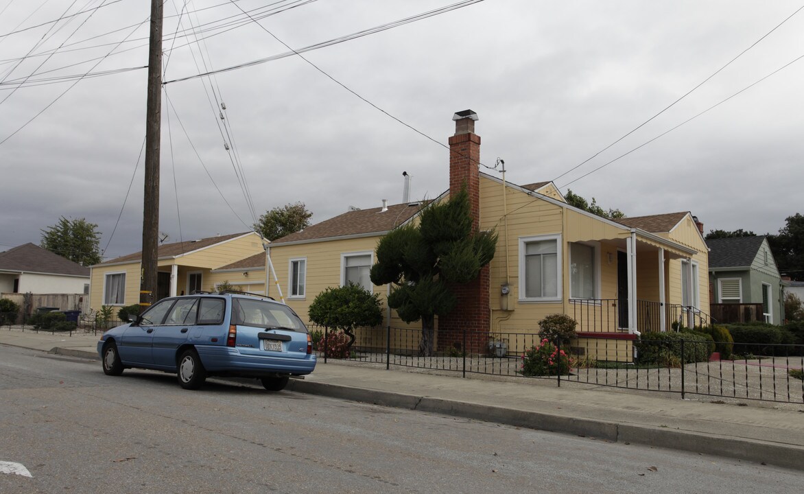 1580 Santa Maria St in San Leandro, CA - Building Photo