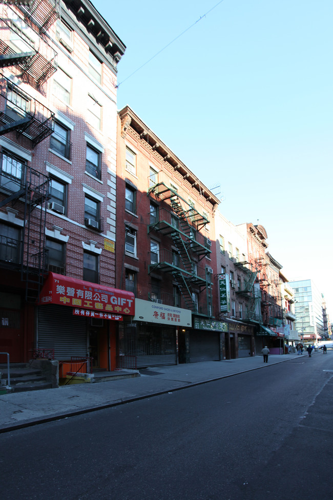 73-75 Mott St