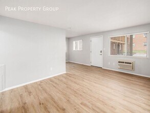 593 Riverview Dr in Columbus, OH - Building Photo - Building Photo