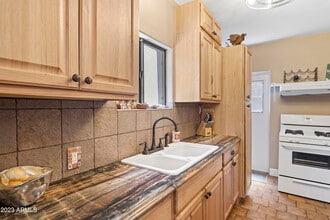 188 S Adonis Ave in Miami, AZ - Building Photo - Building Photo