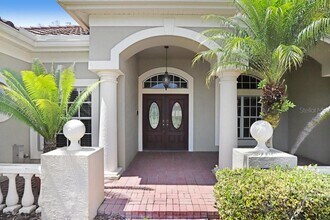 19106 Ave Bayonnes in Lutz, FL - Building Photo - Building Photo