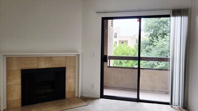 460 Oak St in Glendale, CA - Building Photo - Building Photo