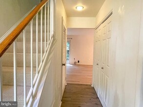 1781 Wainwright Dr in Reston, VA - Building Photo - Building Photo