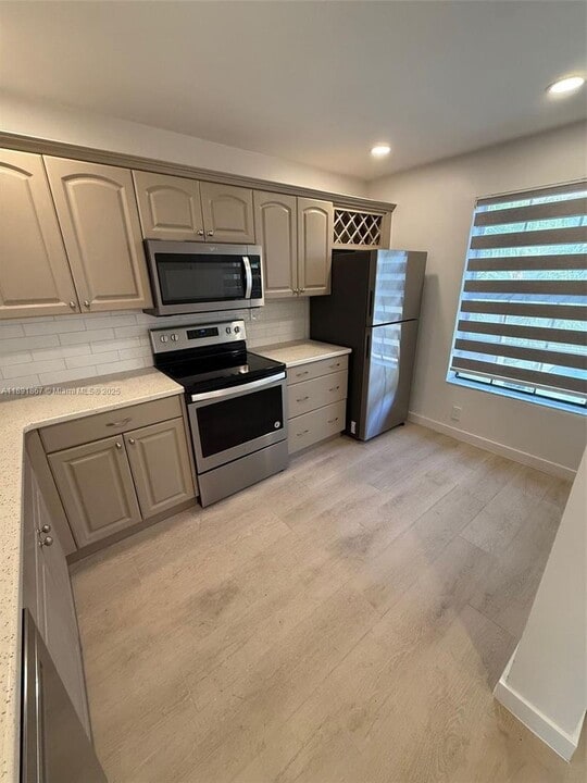 13004 SW 88th Terrace S in Miami, FL - Building Photo