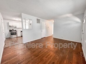 849 N 80 Terrace in Kansas City, KS - Building Photo - Building Photo