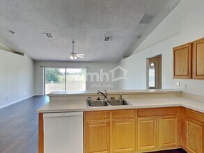1037 Sandhill St in Groveland, FL - Building Photo - Building Photo