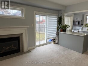 21 Crellin St in Ajax, ON - Building Photo - Building Photo